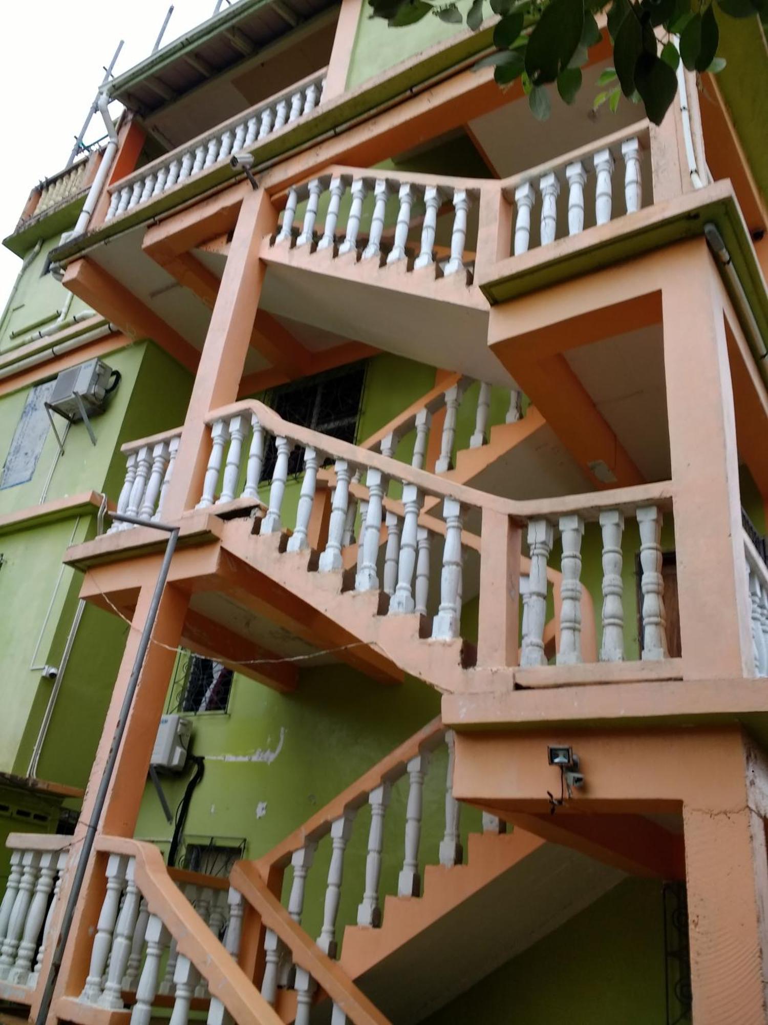 Chaleanor Hotel Dangriga Exterior foto